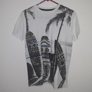 Old Navy boys size XL white w/black beach/surfboards graphics t-shirt